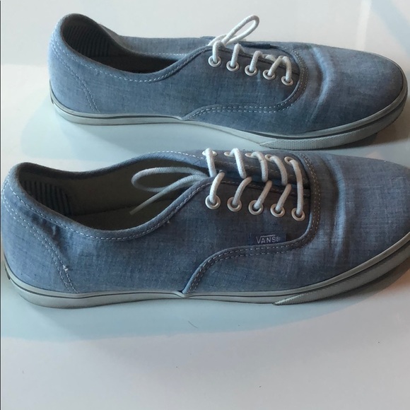 Vans - Picture 4 of 6